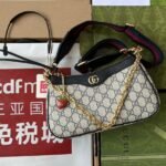 {Style No: DD629GGL} OPHIDIA SMALL SHOULDER BAG 25 IN BEIGE CANVAS AND BLACK LAMBSKIN GOLD HARDWARE