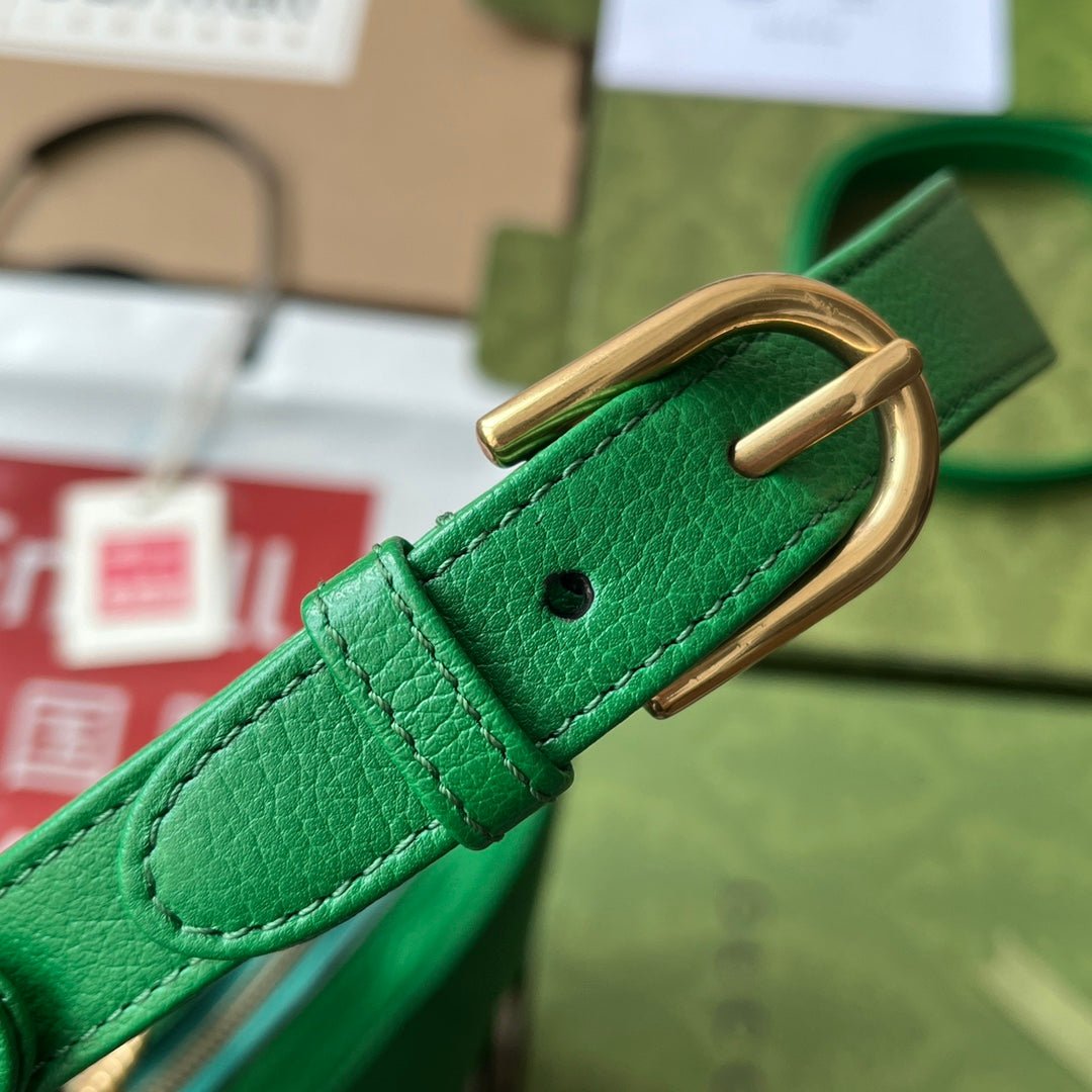 {Style No: 5T8K5HRI} SHOULDER BAG 25 IN GREEN CALFSKIN GOLD HARDWARE - Image 6