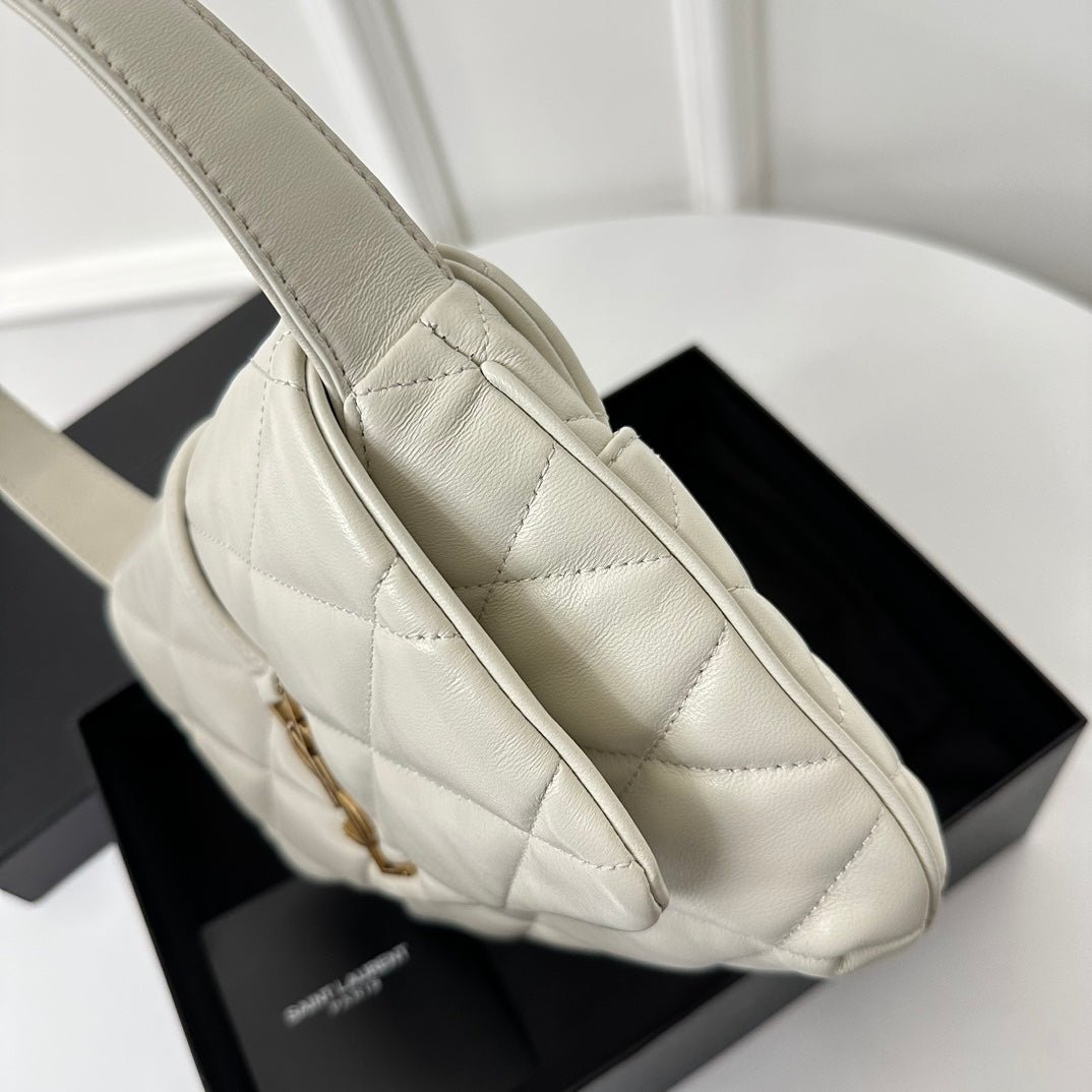 {Style No: 5A3L9TV8} LE 5 À 7 HANDBAG 24 IN WHITE LAMBSKIN - Image 5