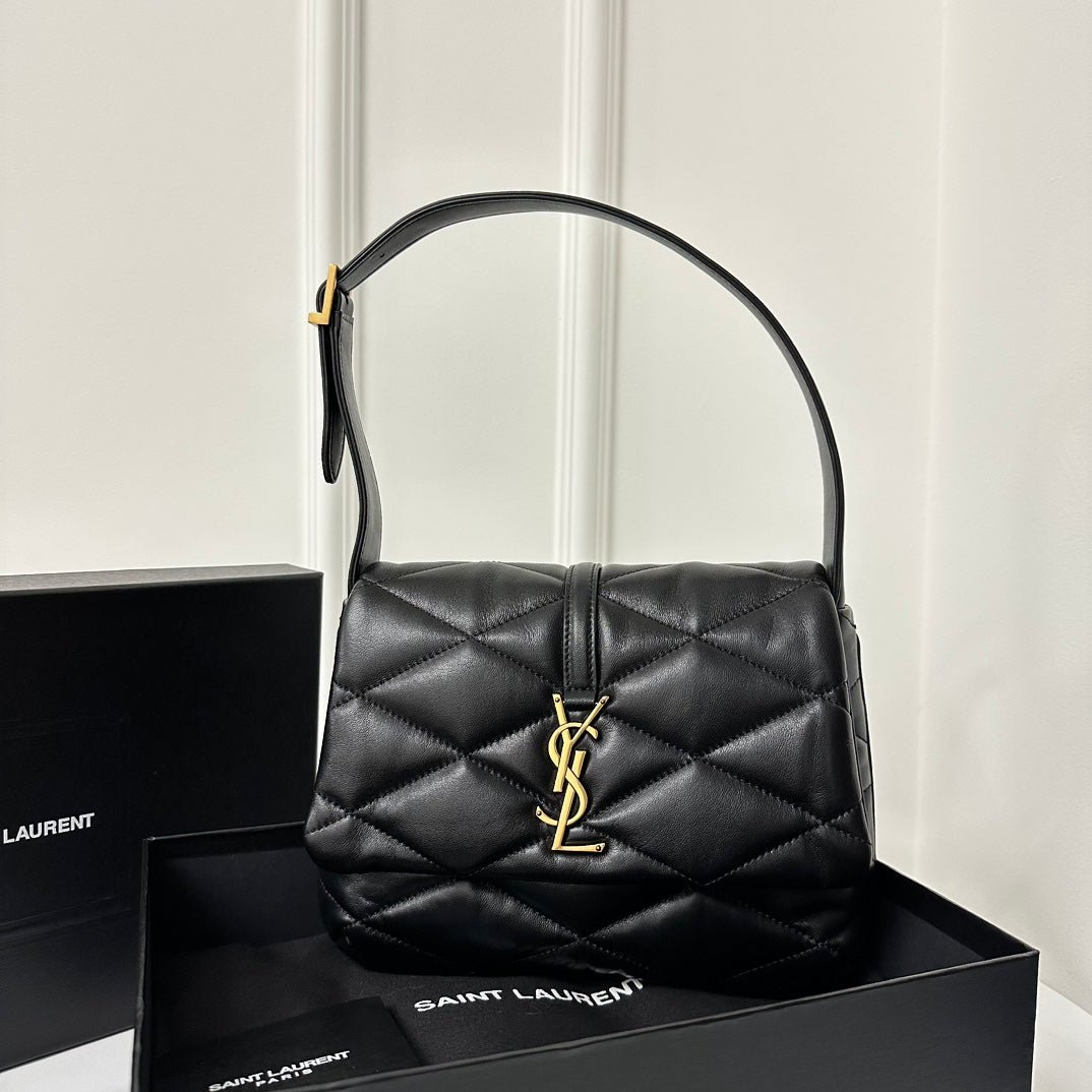 {Style No: P3YK4362} LE 5 À 7 HANDBAG 24 IN BLACK LAMBSKIN