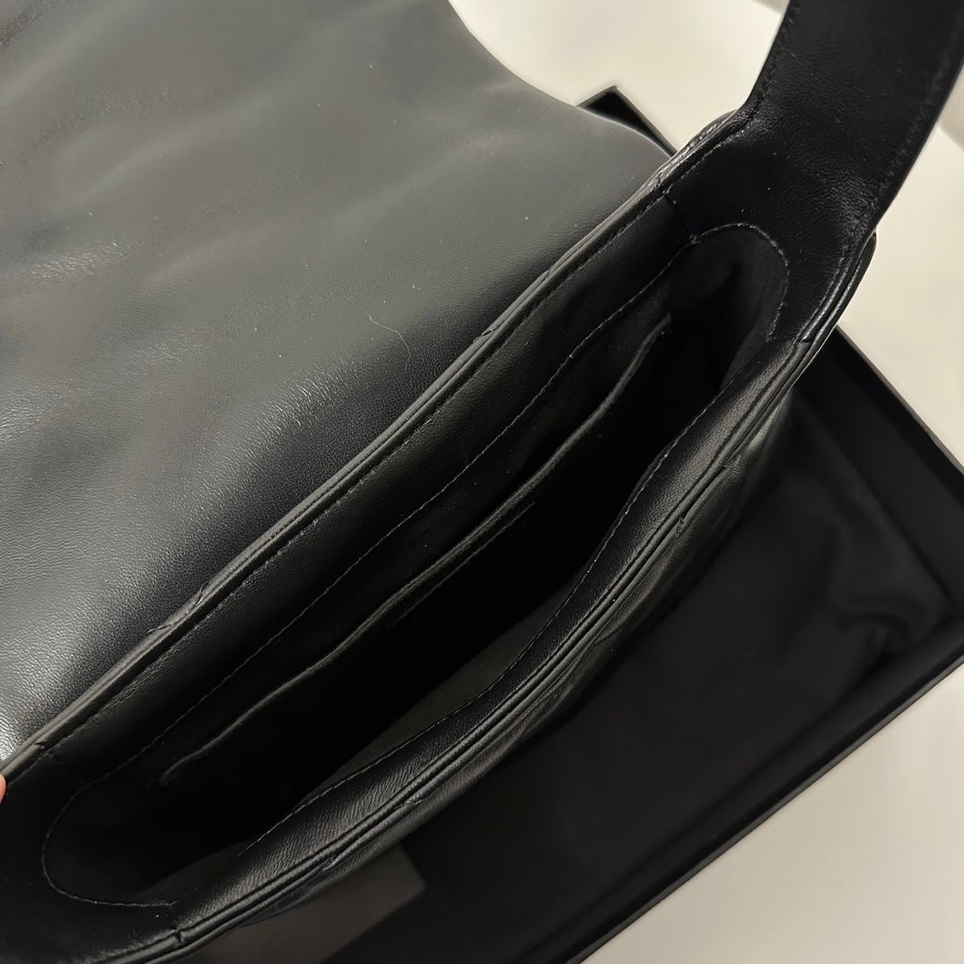 {Style No: P3YK4362} LE 5 À 7 HANDBAG 24 IN BLACK LAMBSKIN - Image 7