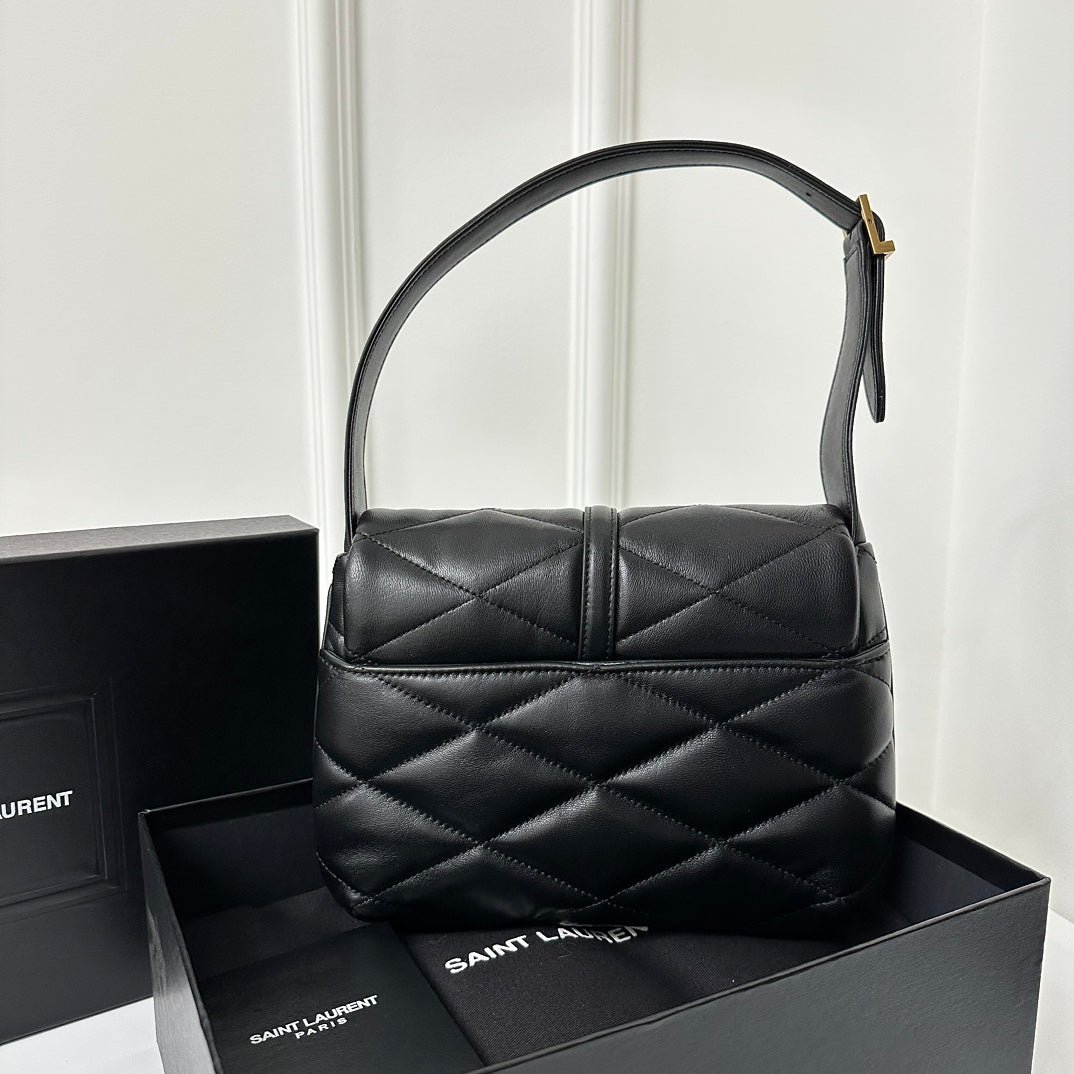 {Style No: P3YK4362} LE 5 À 7 HANDBAG 24 IN BLACK LAMBSKIN - Image 2
