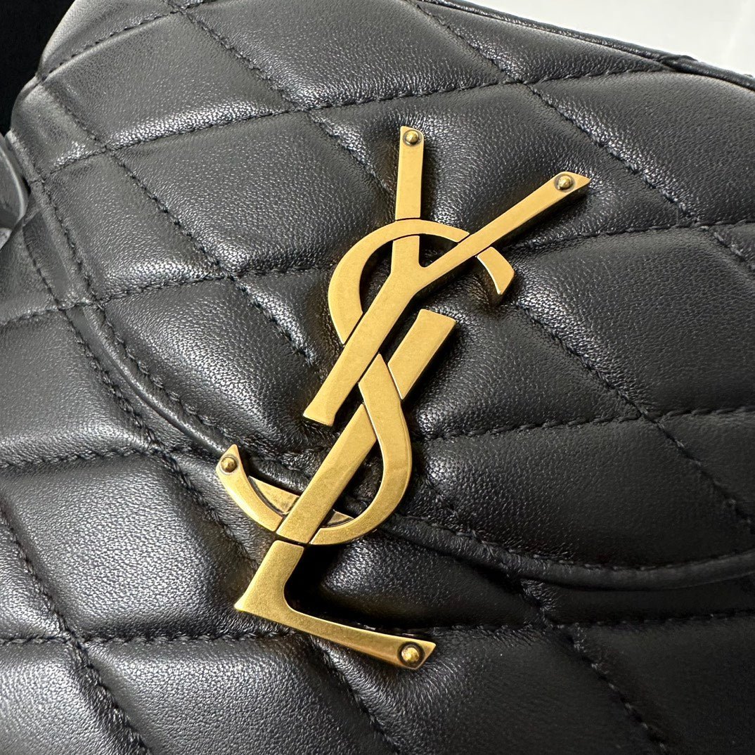 {Style No: 5B1HKEU4} JUNE 19 BLACK QUILTED LAMBSKIN WITH GOLD LOGO BOX BAG - Image 7