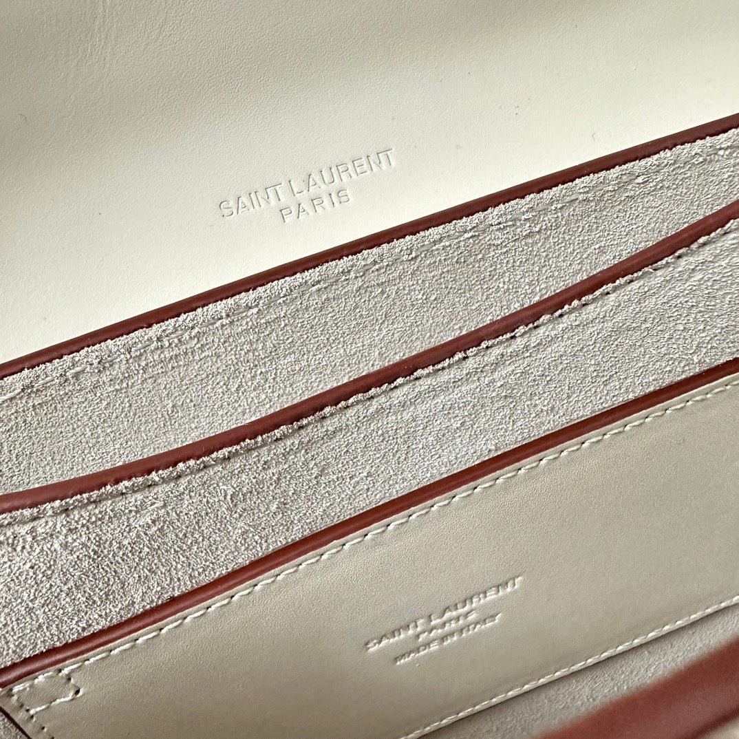 {Style No: F35UXFR5} KAIA 18 HANDBAG IN WHITE CALFSKIN - Image 6