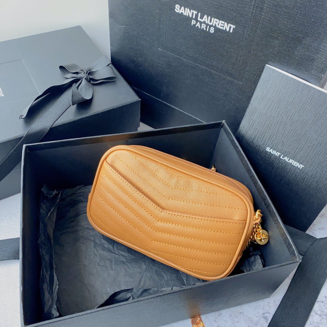 {Style No: AUKMJ73C} LOU MINI CAMERA BAG 19 IN MANGO ORANGE CAVIAR PATTERN CALFSKIN GOLD HARDWARE - Image 5