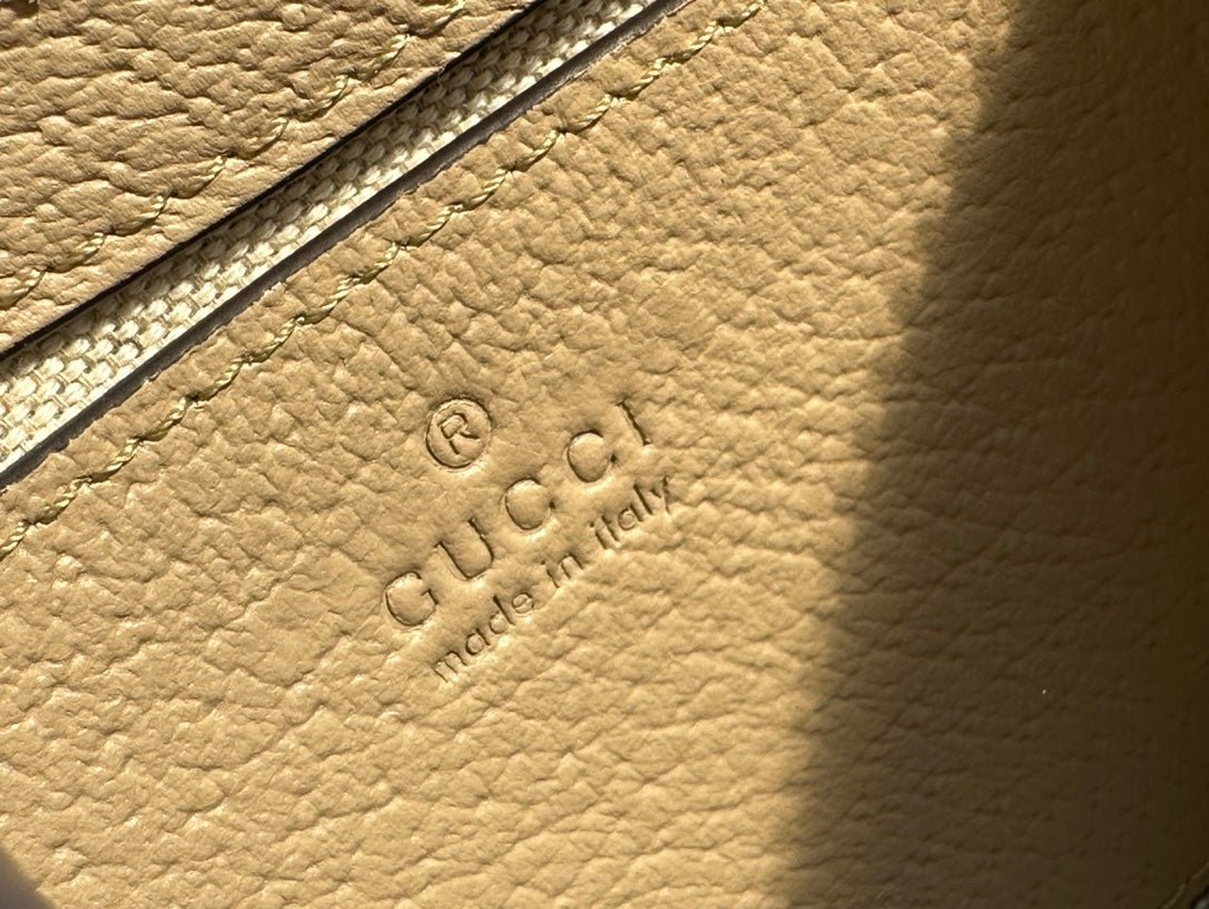{Style No: 2RAIJXT4} OPHIDIA GG SMALL 25 HANDBAG BEIGE AND WHITE SUPREME CANVAS - Image 7