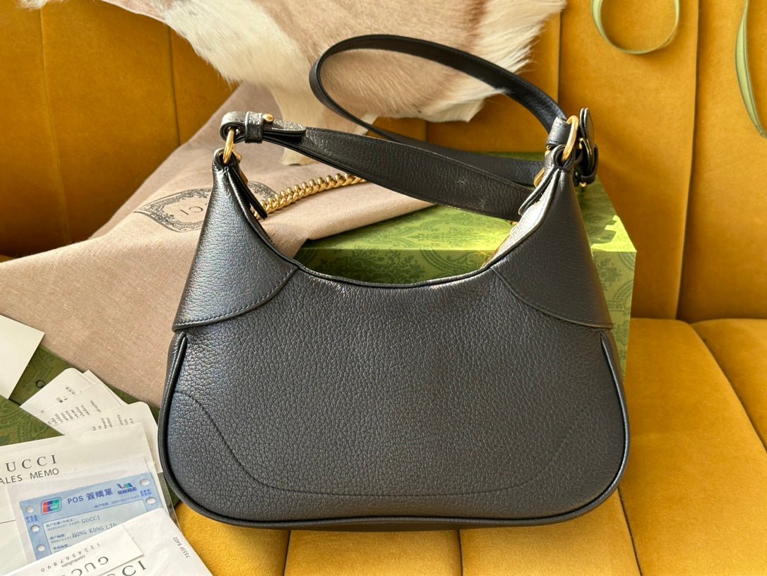 {Style No: 8846HRP3} SHOULDER BAG 25 IN BLACK LAMBSKIN GOLD HARDWARE - Image 4
