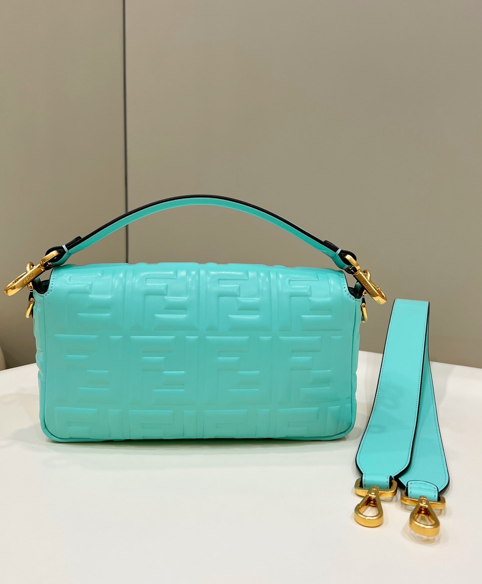 {Style No: DB78VX6D} BAGUETTE WITH FF MOTIF 27 IN TURQUOISE SOFT LAMBSKIN GOLD HARDWARE - Image 3