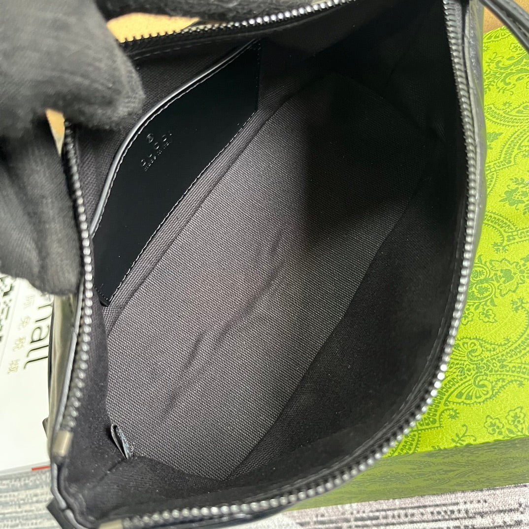 {Style No: SSUTR6N2} GG MARMONT SMALL 23 HANDBAG IN BLACK CALFSKIN - Image 6