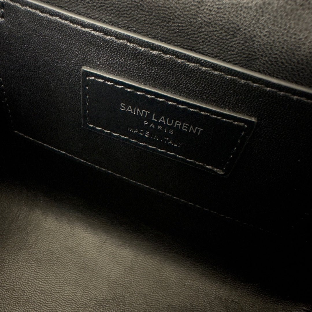 {Style No: N52VIZCA} JUNE 19 BLACK QUILTED LAMBSKIN WITH SILVER LOGO BOX BAG - Image 8