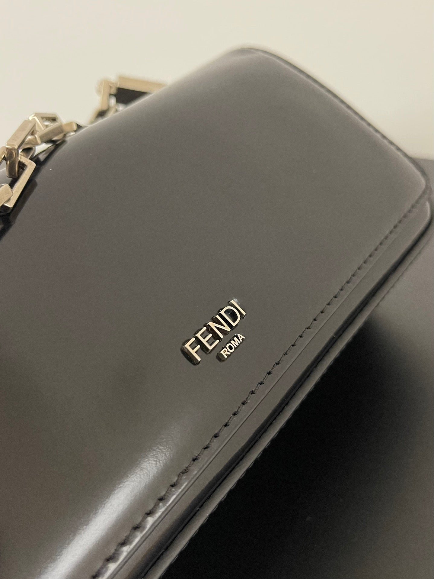 {Style No: 5GOV267P} FENDI MINI FIRST SIGHT 23 BAG IN BLACK CALFSKIN WITH SILVER HARDWARE - Image 5