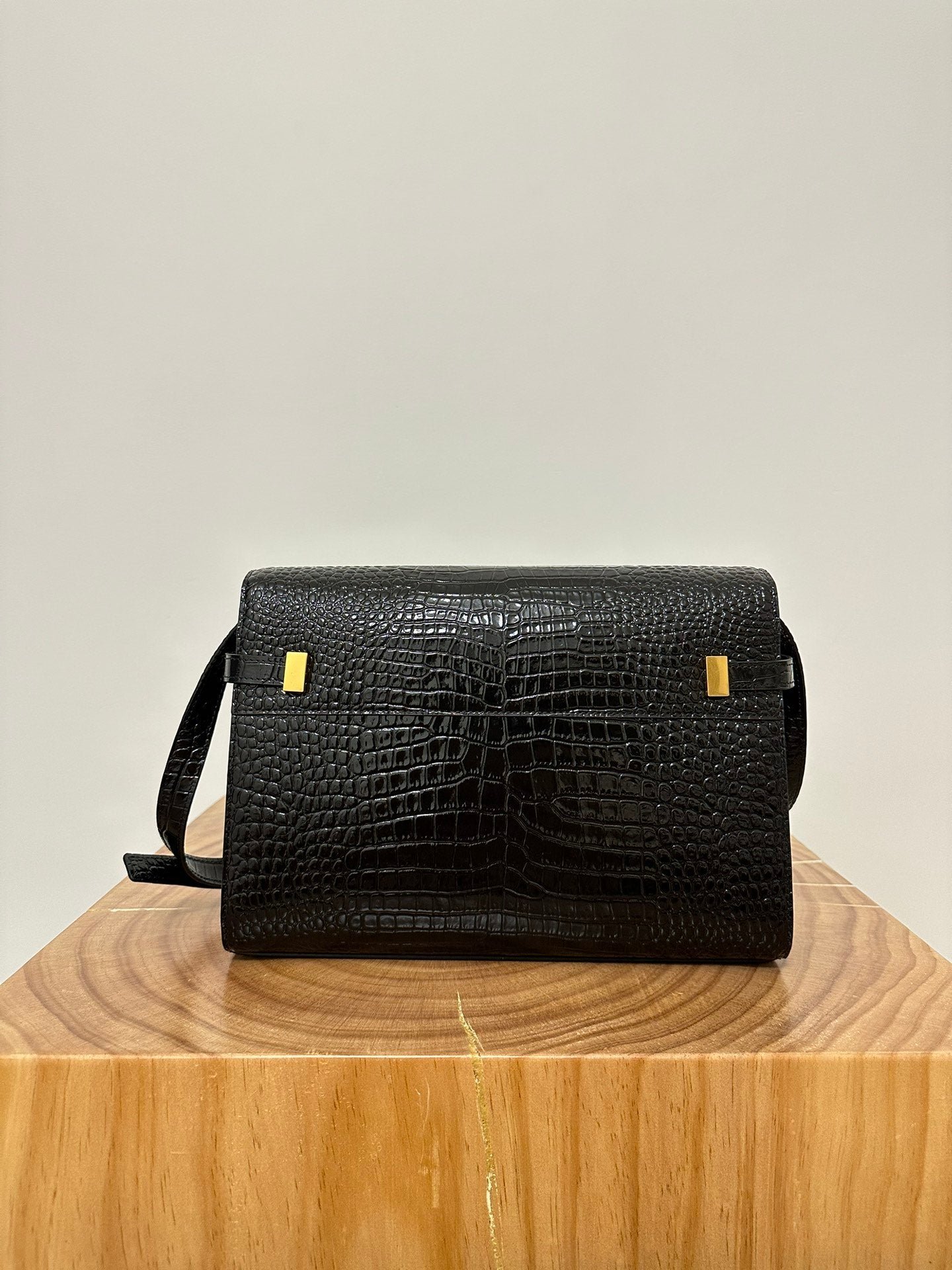 {Style No: JBHP9QNI} MANHATTAN 29 TOP-HANDLE IN CROCODILE BLACK CALFSKIN - Image 3