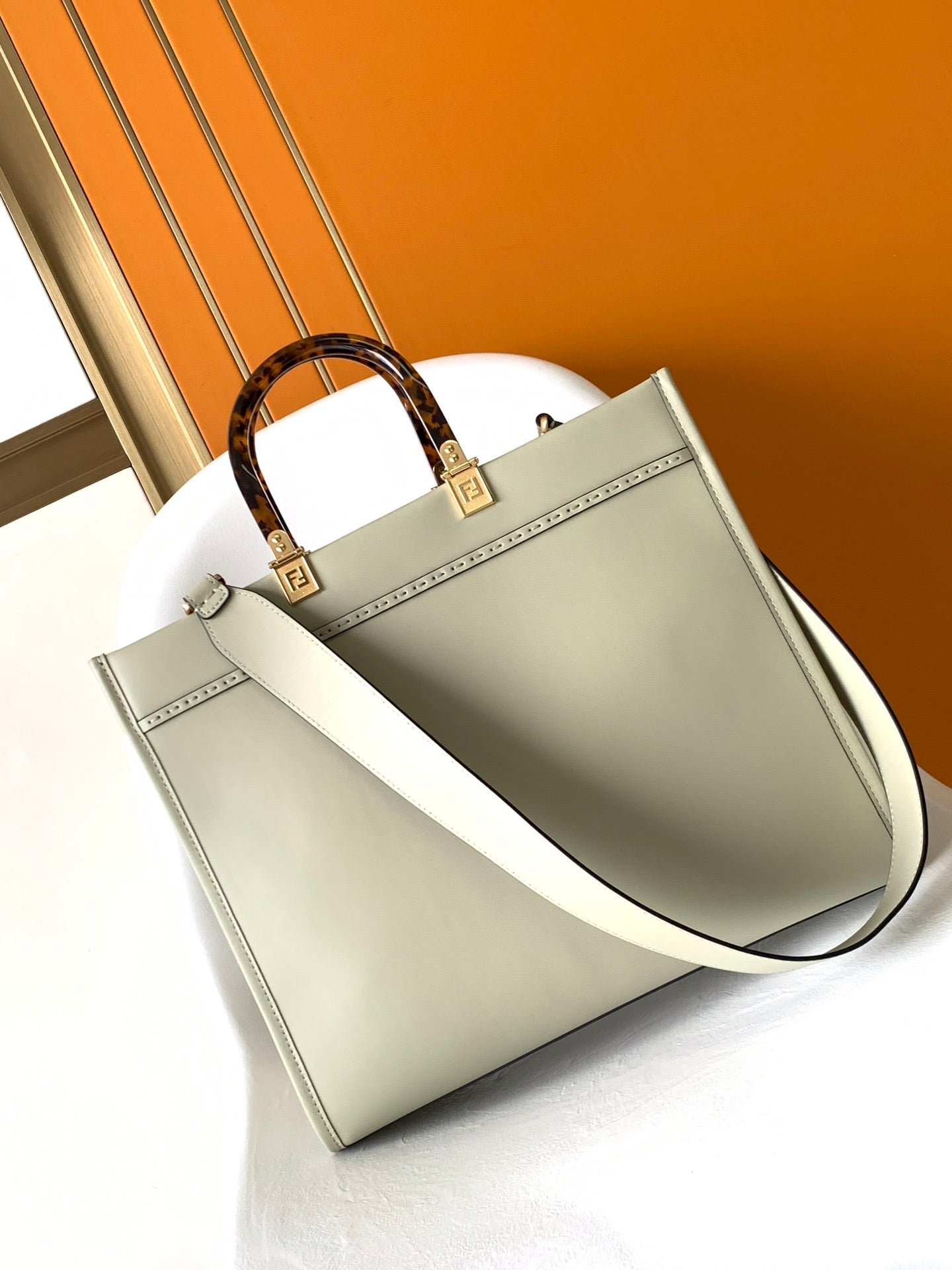{Style No: PP7QCFER} Fend Sunshine Medium Bag 35 Light Grey Leather - Image 2