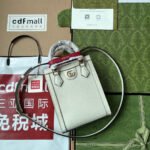 {Style No: I7QKTJO8} DIANA TOTE BAG 19 IN WHITE LAMBSKIN WITH BAMBOO HANDLE