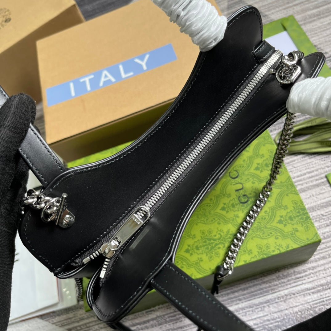 {Style No: 8HDCPY7P} GG SMALL 28 TOTE BAG IN BLACK CALFSKIN - Image 9