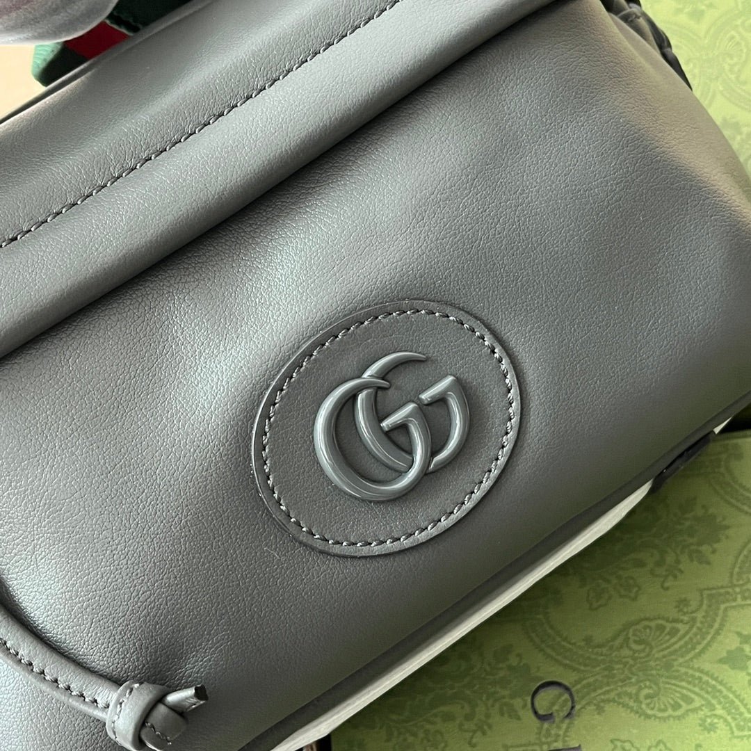 {Style No: GXFPY35V} SHOULDER BAG 23 IN GRAY CALFSKIN - Image 8
