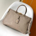 {Style No: HJTGP2UD} LV 25S TRIANON MM BAG 36 IN WARM TAUPE CALFSKIN GOLD HARDWARE