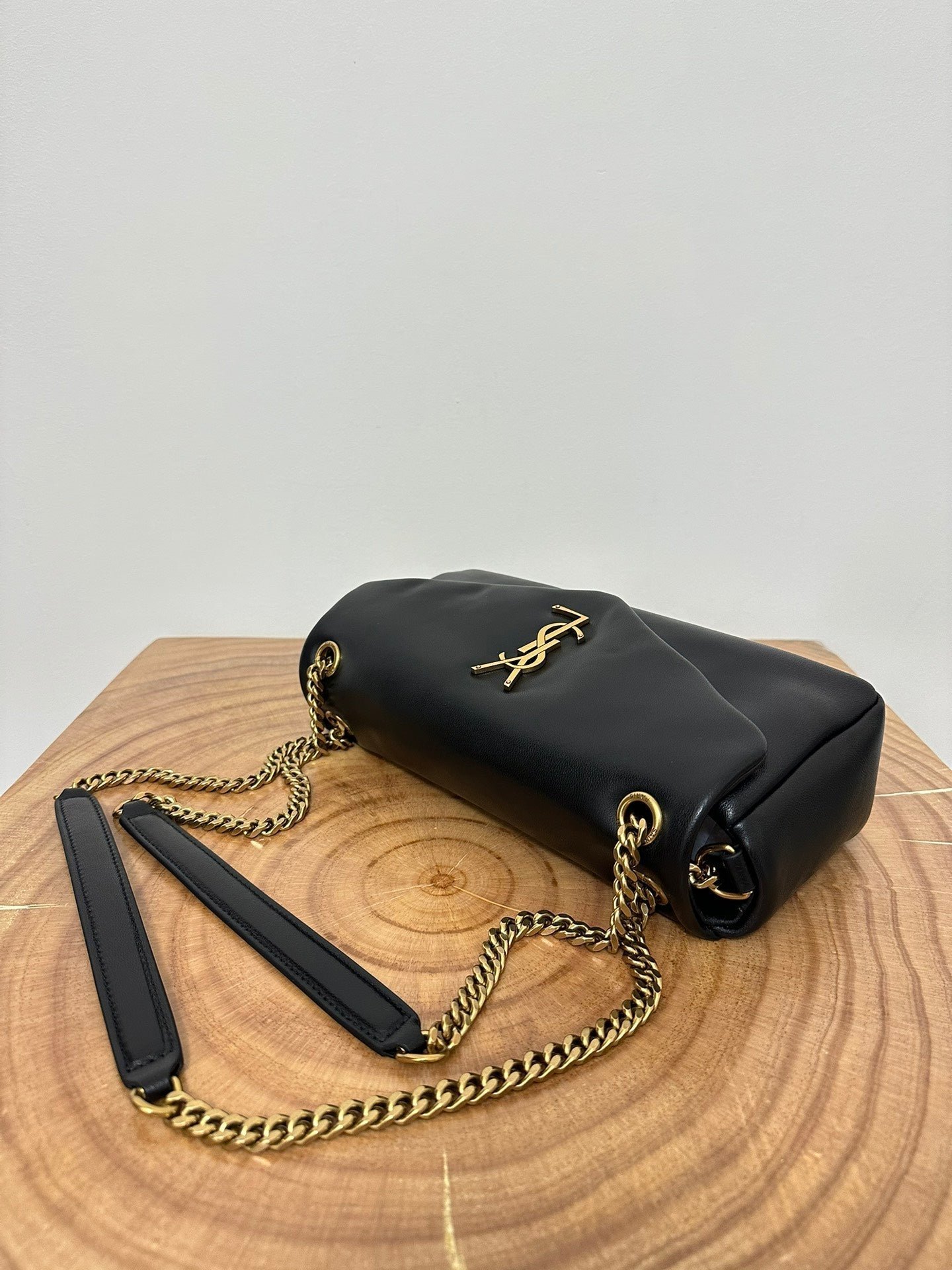 {Style No: 4LIUIBXR} CALYPSO 26 BLACK LAMBSKIN CHAIN BAG - Image 4