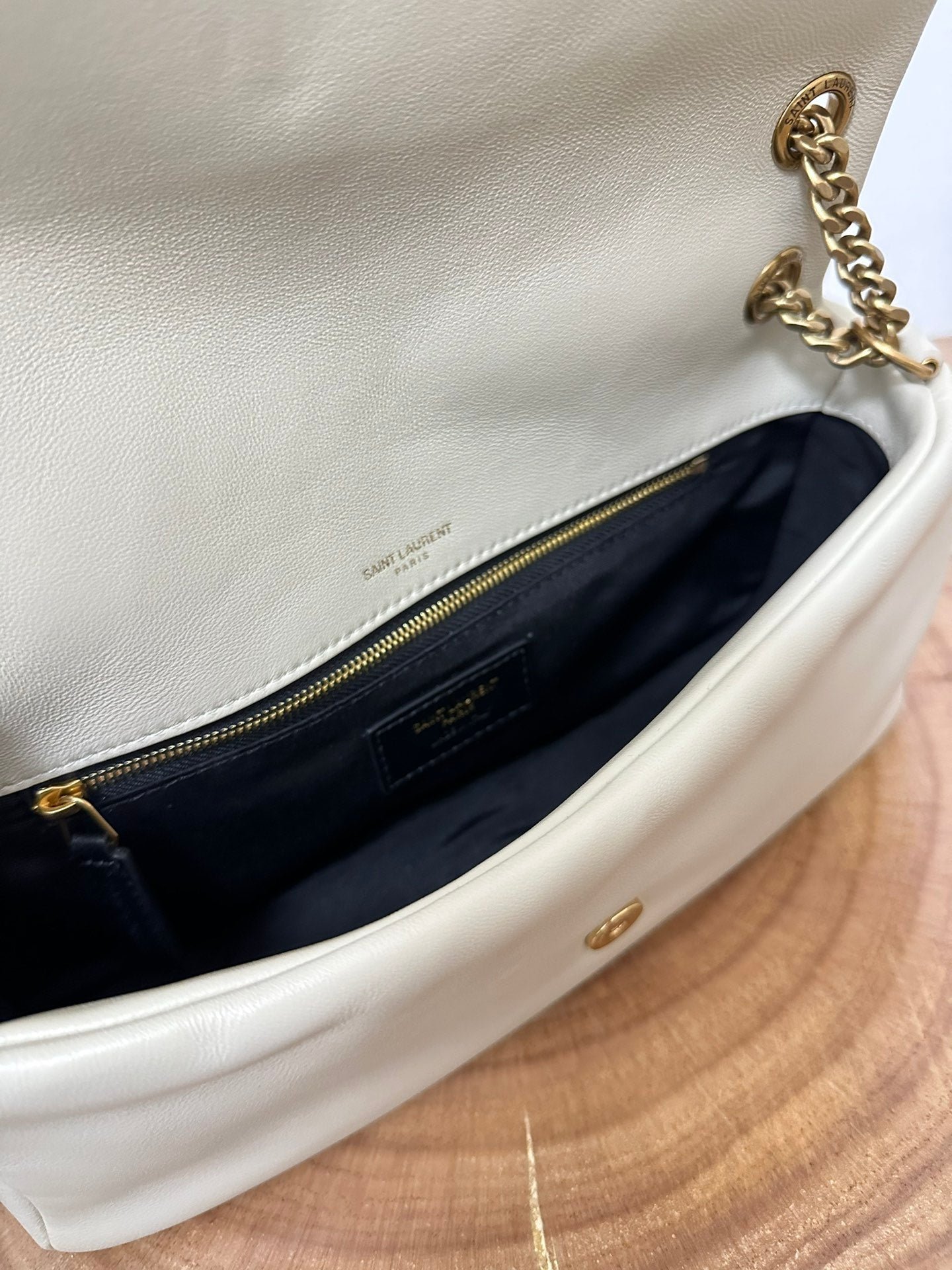 {Style No: BGM1R2KN} CALYPSO 26 MILKY WHITE LAMBSKIN CHAIN BAG - Image 6