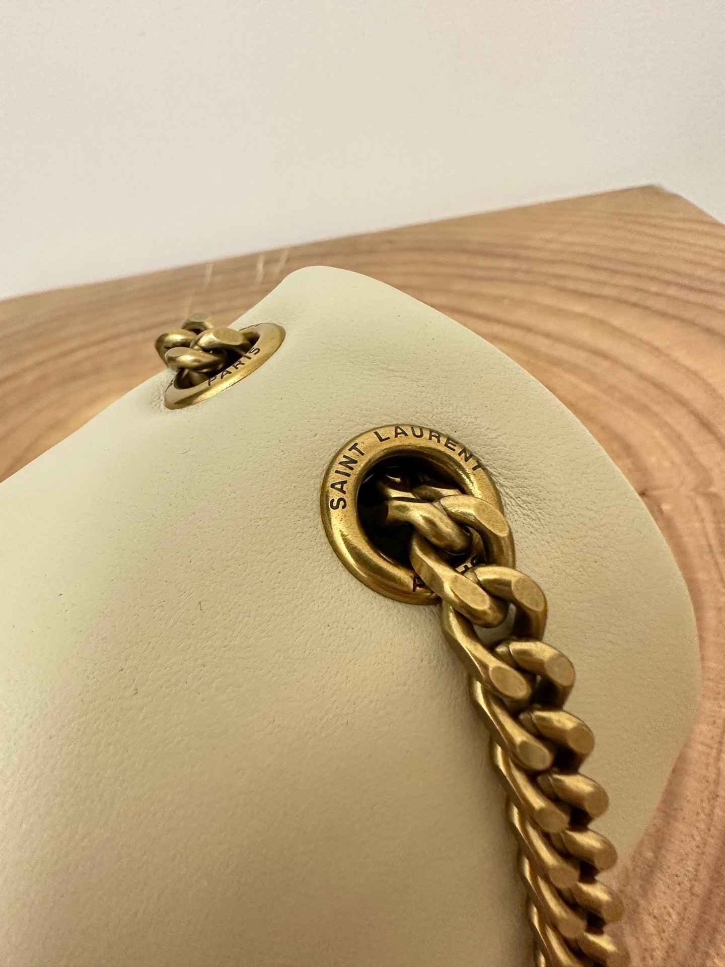 {Style No: BGM1R2KN} CALYPSO 26 MILKY WHITE LAMBSKIN CHAIN BAG - Image 5