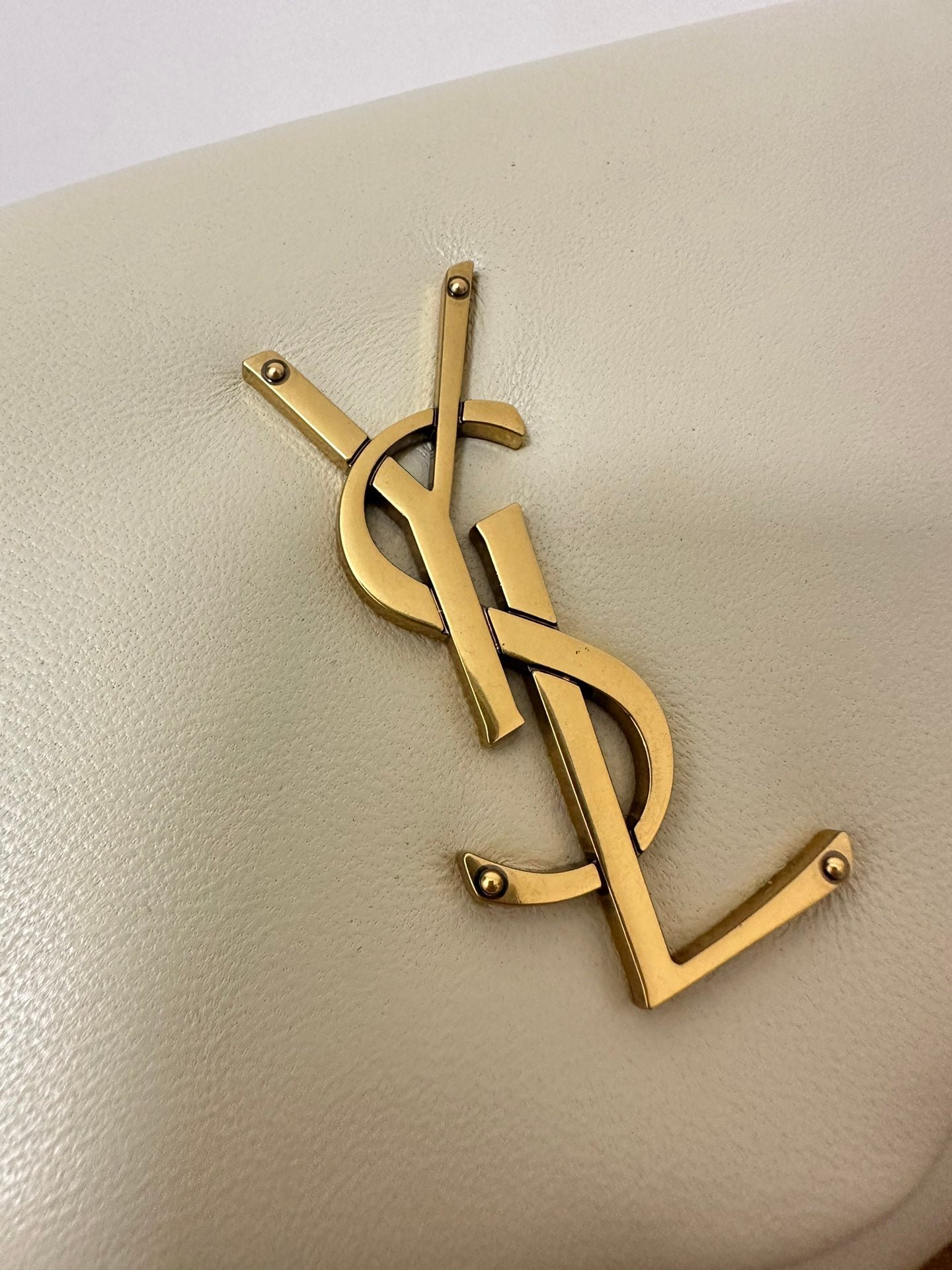 {Style No: BGM1R2KN} CALYPSO 26 MILKY WHITE LAMBSKIN CHAIN BAG - Image 7