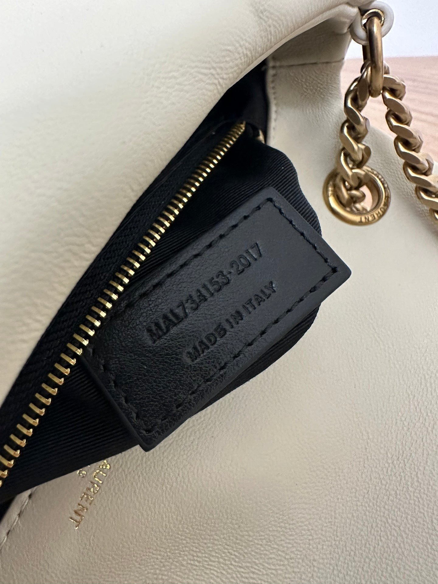 {Style No: BGM1R2KN} CALYPSO 26 MILKY WHITE LAMBSKIN CHAIN BAG - Image 8