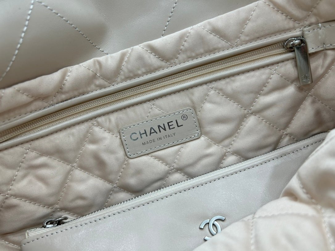 {Style No: LHLP69HZ} CC MEDIUM 37 HANDBAG IN BEIGE CREAM CALFSKIN SILVER HARDWARE - Image 6