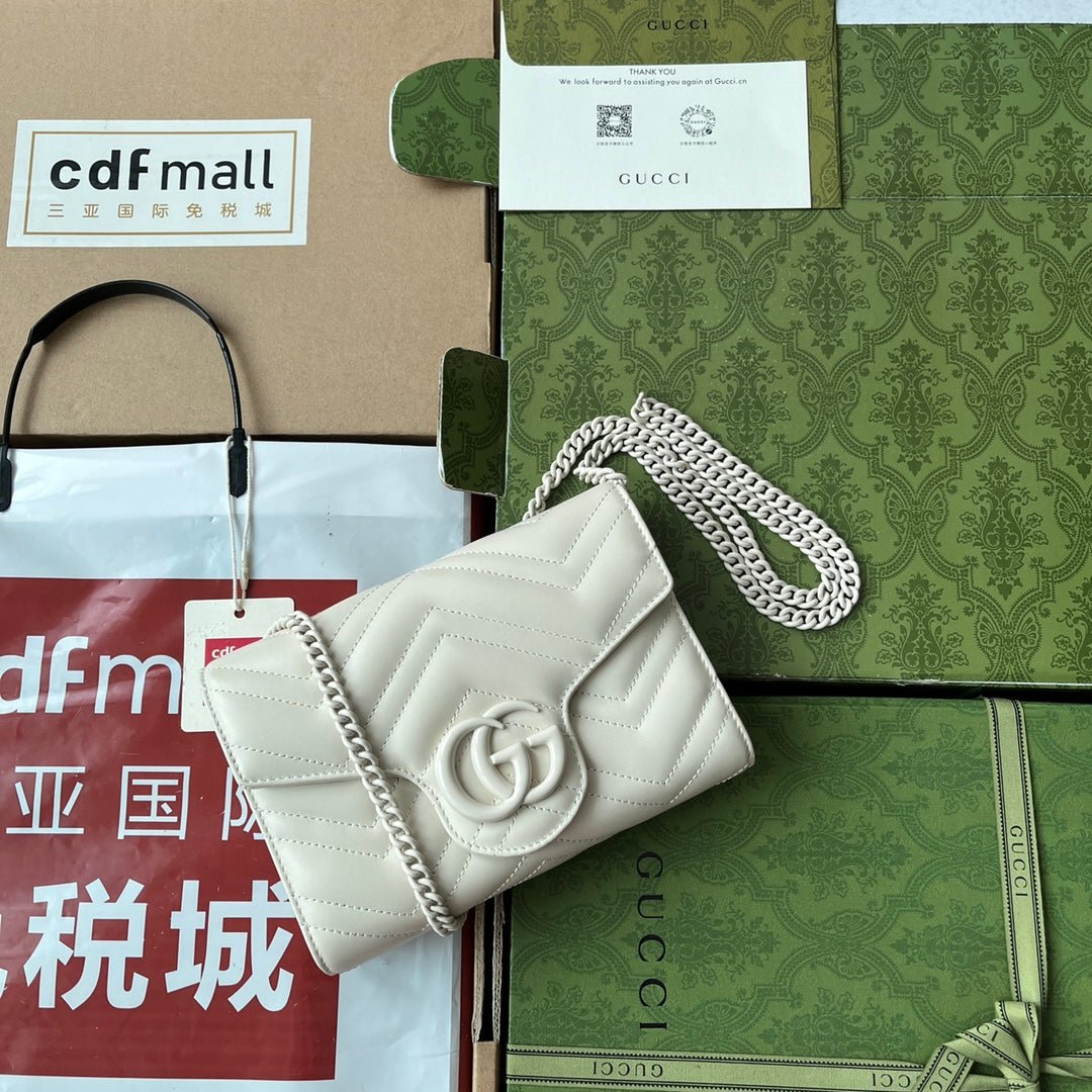 {Style No: G8414YTZ} MARMONT QUILTED HANDBAG 20 IN WHITE CALFSKIN