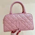 {Style No: 91P7316D} 25S CHANEL QUILTED CAVIAR BOWLING BAG 27 IN PINK CALFSKIN