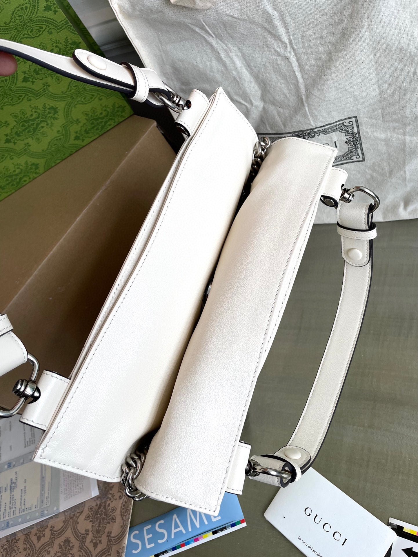 {Style No: GH1H9IHY} BLONDIE TOTE BAG 30 IN WHITE CALFSKIN SIVLER HARDWARE - Image 6