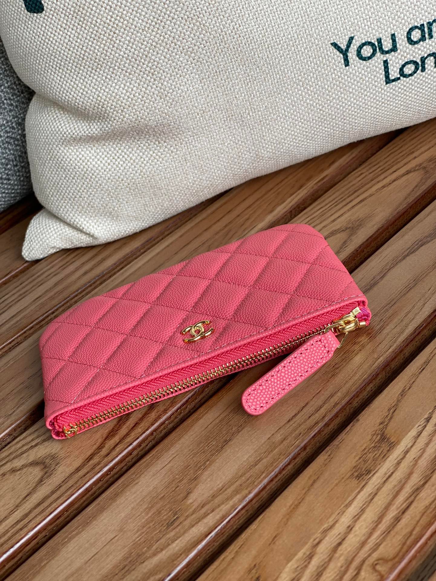 {Style No: MBUHWNAY} CC CLASSIC SMALL 15 ZIPPED POUCH IN BLUSH RED GRAINED CALFSKIN - Image 5