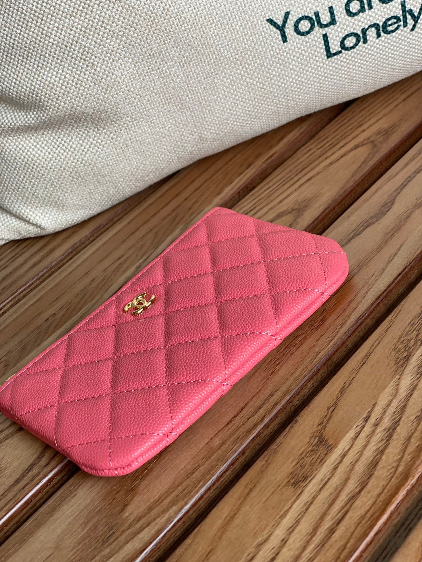 {Style No: MBUHWNAY} CC CLASSIC SMALL 15 ZIPPED POUCH IN BLUSH RED GRAINED CALFSKIN - Image 2