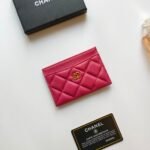 {Style No: DKS1HIO8} CC CARD HOLDER 11.2 RED PINK GRAINED CALFSKIN GOLD ICON