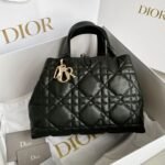 {Style No: 9NI1M12E} TOUJOURS 28 BAG IN BLACK LAMBSKIN