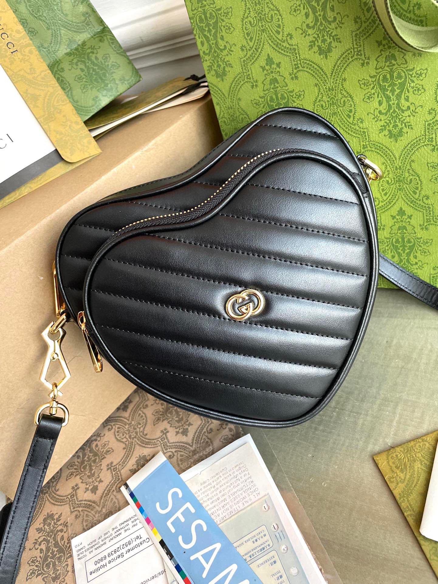 {Style No: SU99DK32} MARMONT HEART BAG 20 IN BLACK CALFSKIN GOLD HARDWARE - Image 9