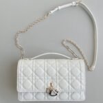 {Style No: C9CZ5FXX} MISS LADY 24 LARGE BAG IN WHITE LAMBSKIN