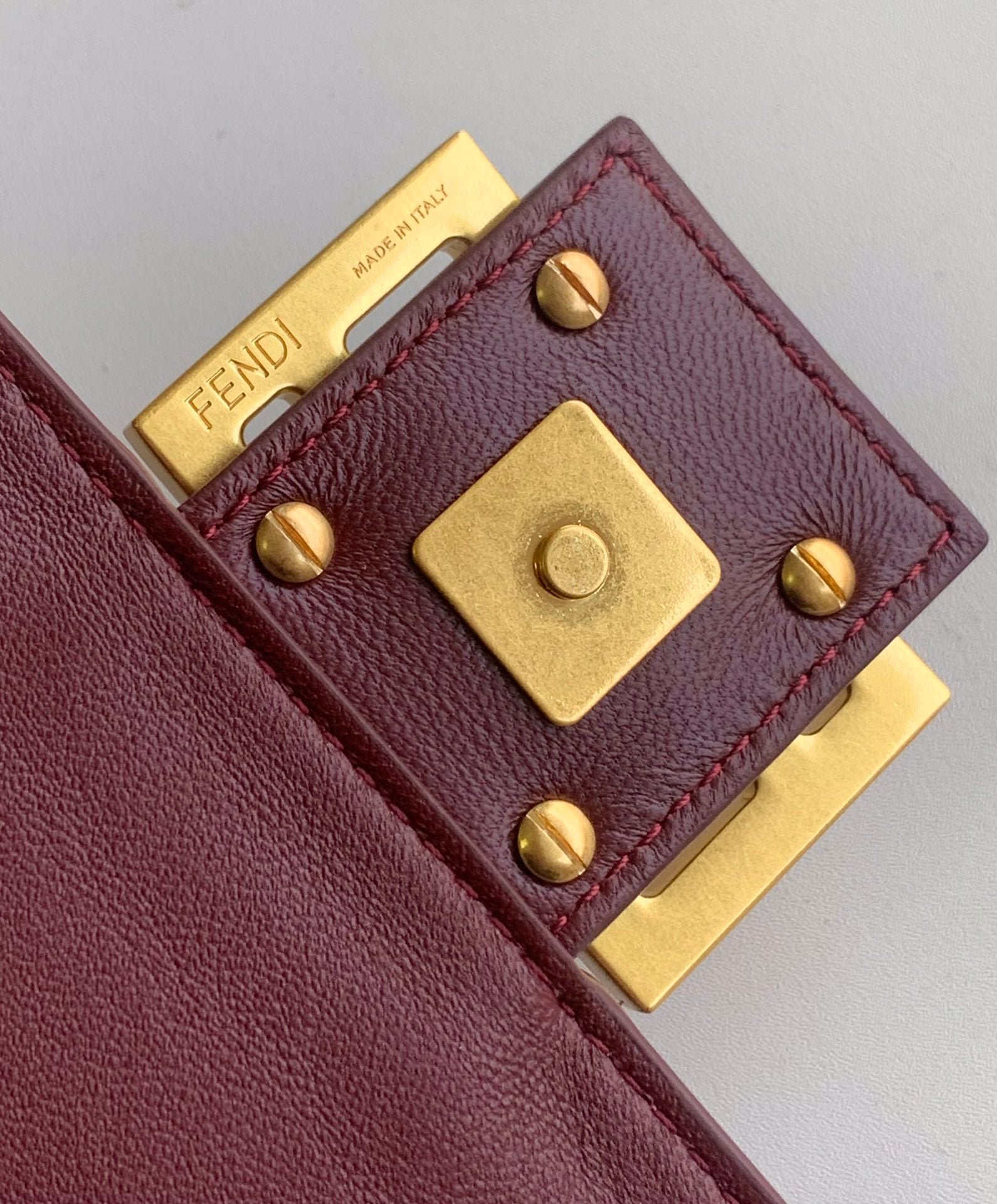 {Style No: 8X8OPCEZ} Fend Baguette 27 Bag With FF Motif Burgundy Leather Ghw - Image 6