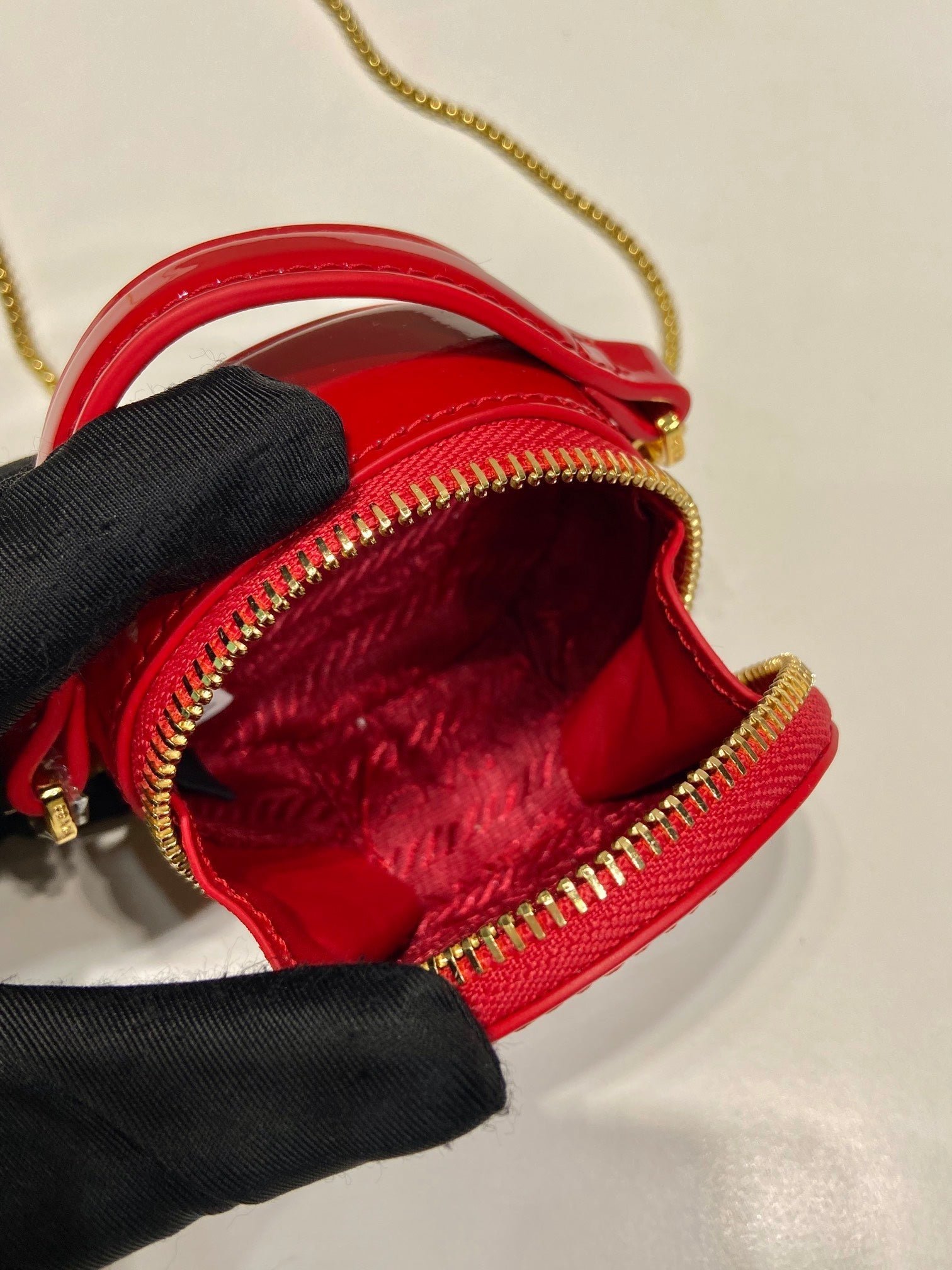 {Style No: BZX24P2Q} MINI ROUND BAG 8 IN RED GLOSSY CALFSKIN GOLD HARDWARE - Image 6