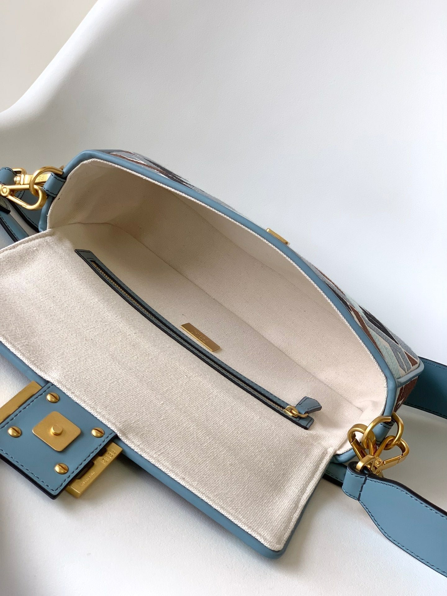 {Style No: 3PG3VUI8} Fend Baguette Sky Blue and Multicolour Canvas Bag 27 with FF Embroidery Ghw - Image 9