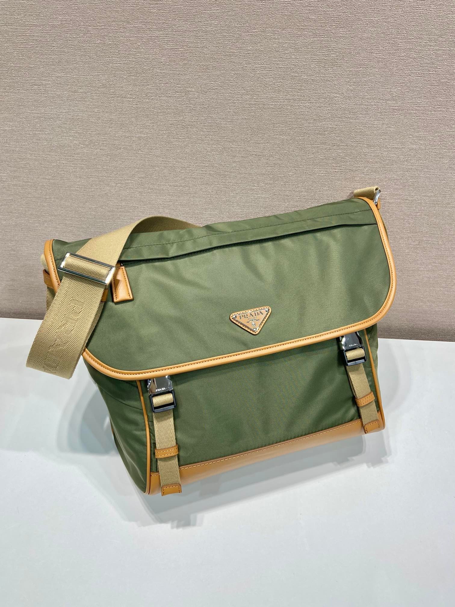 {Style No: 6DBSYOEI} LARGE FLAP BAG 30 IN SEAWEED GREEN RE-NYLON AND BROWN CALFSKIN TRIM - Image 5