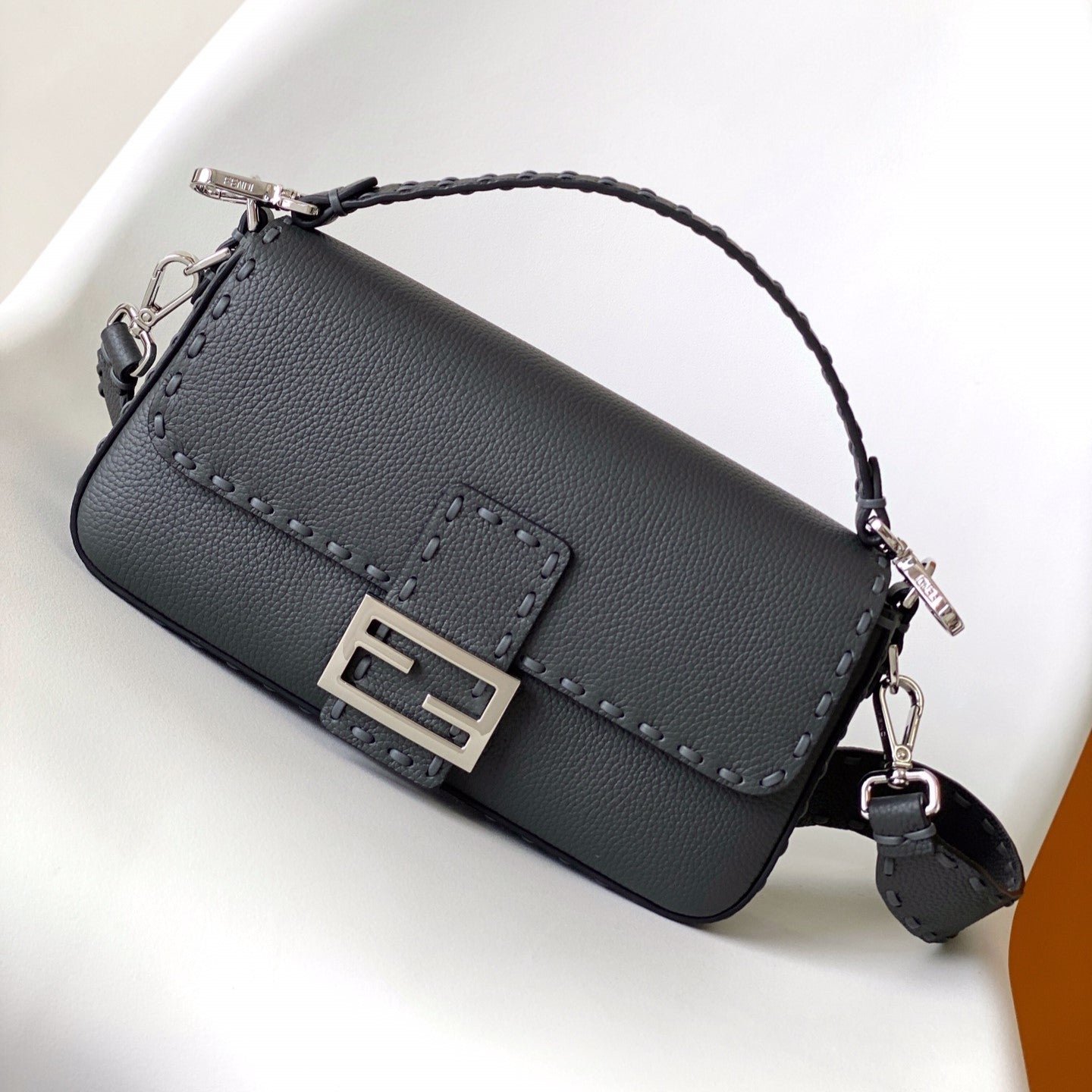 {Style No: BZIXYKGO} Fend Baguette 27 Bag Black Calfskin Shw
