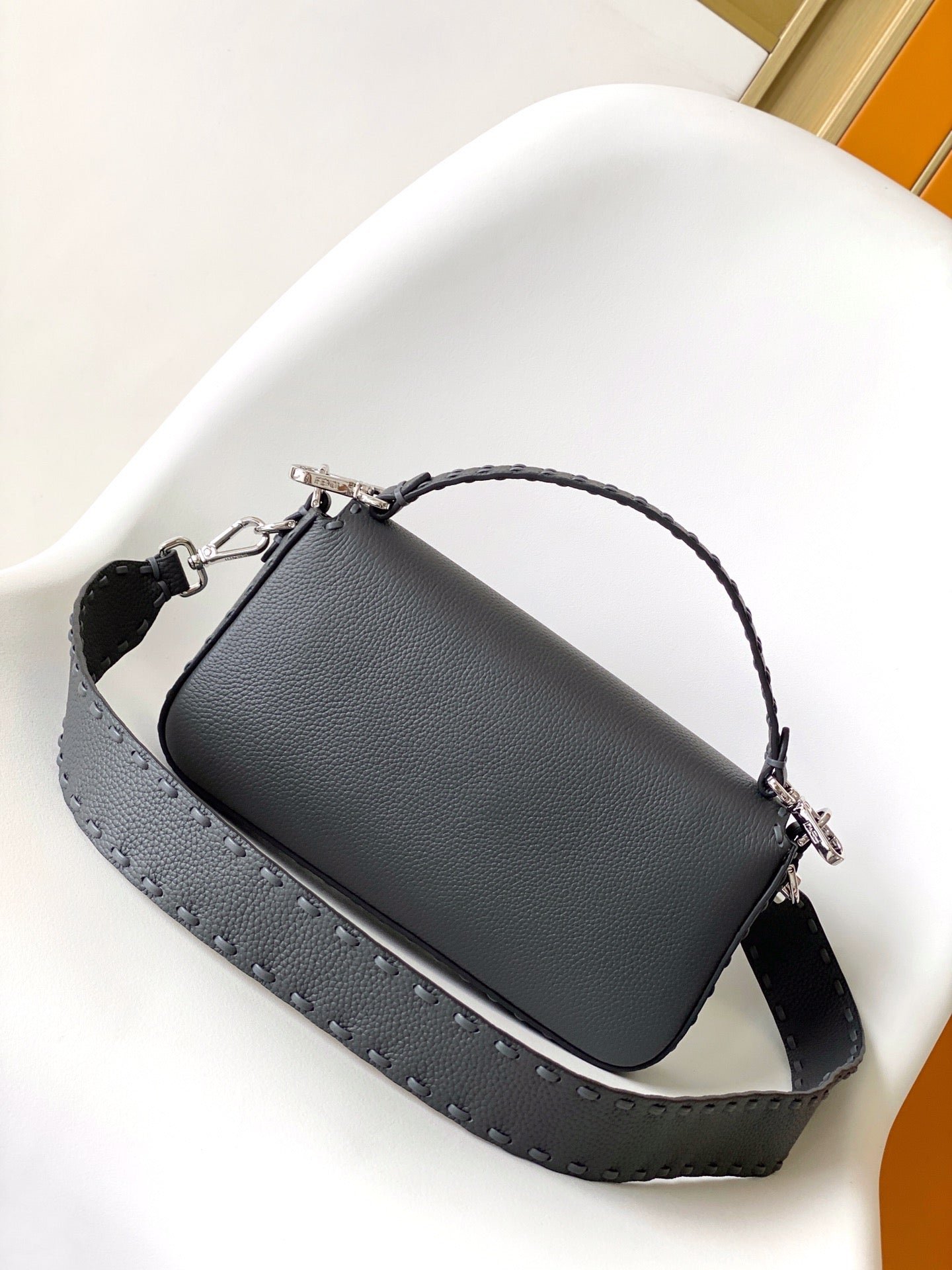 {Style No: BZIXYKGO} Fend Baguette 27 Bag Black Calfskin Shw - Image 4