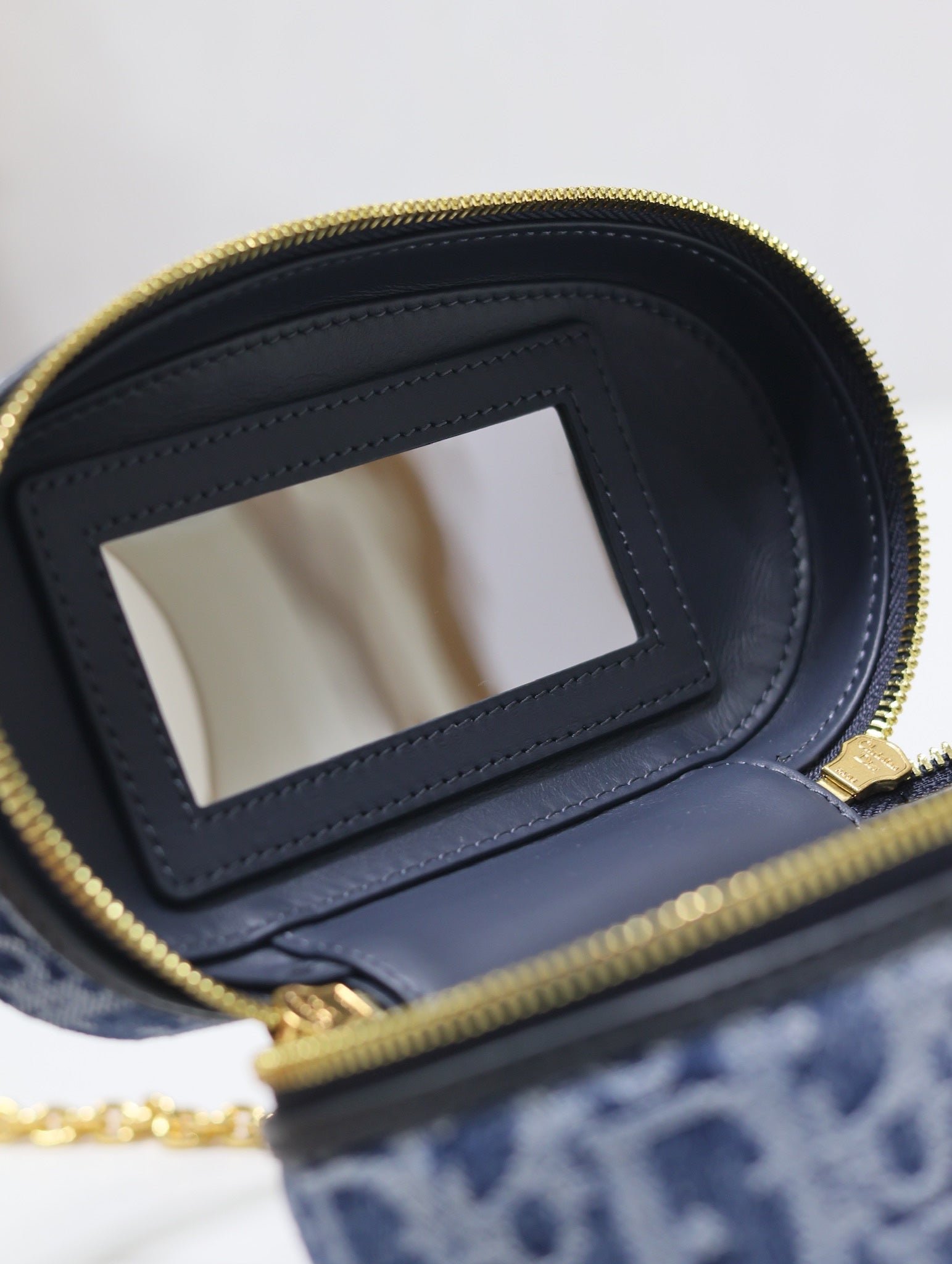{Style No: FMLYS4Q3} CARO MINI 16 VANITY CASE IN CERULEAN BLUE MONOGRAM DENIM - Image 6