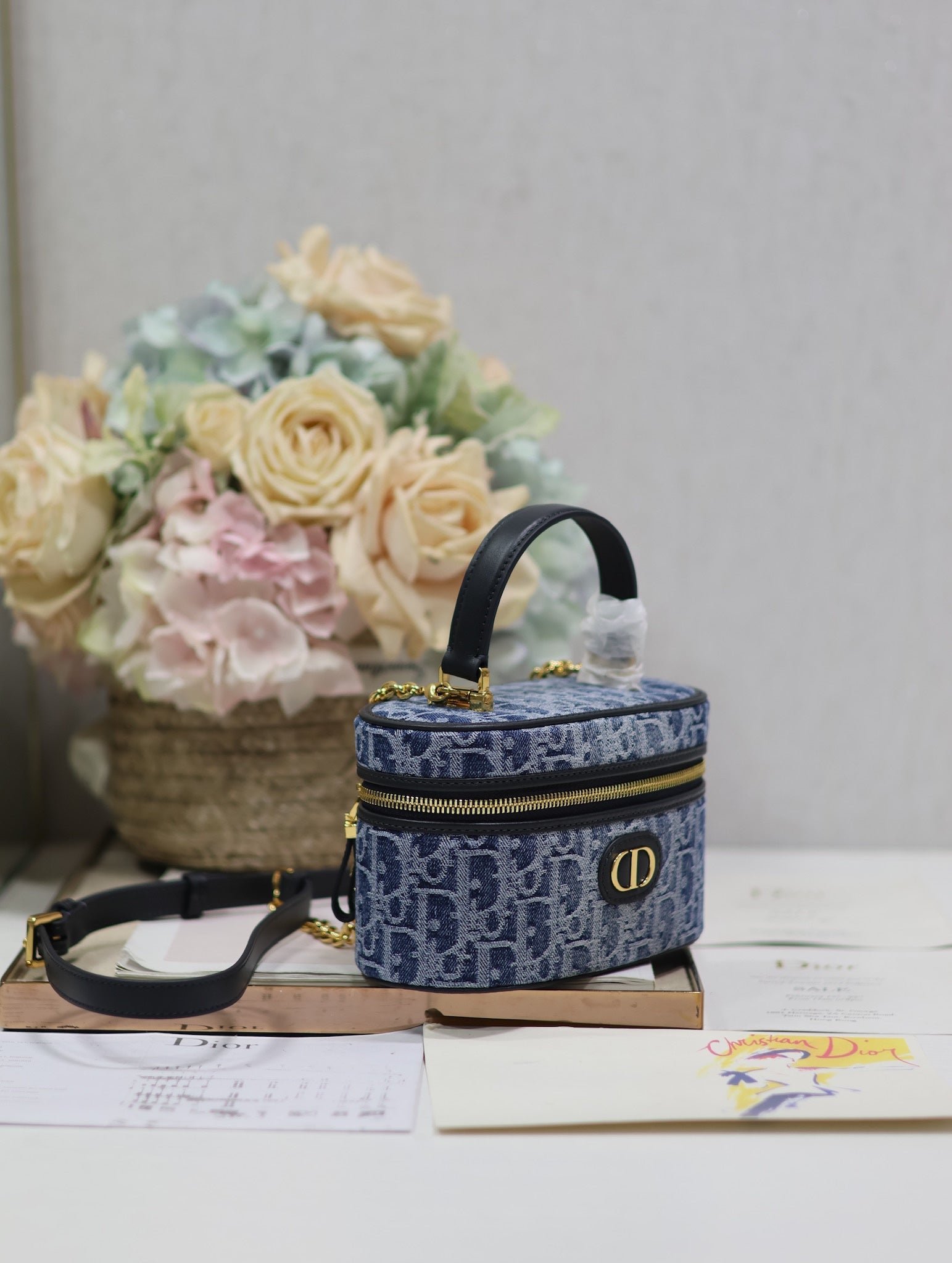 {Style No: FMLYS4Q3} CARO MINI 16 VANITY CASE IN CERULEAN BLUE MONOGRAM DENIM - Image 3