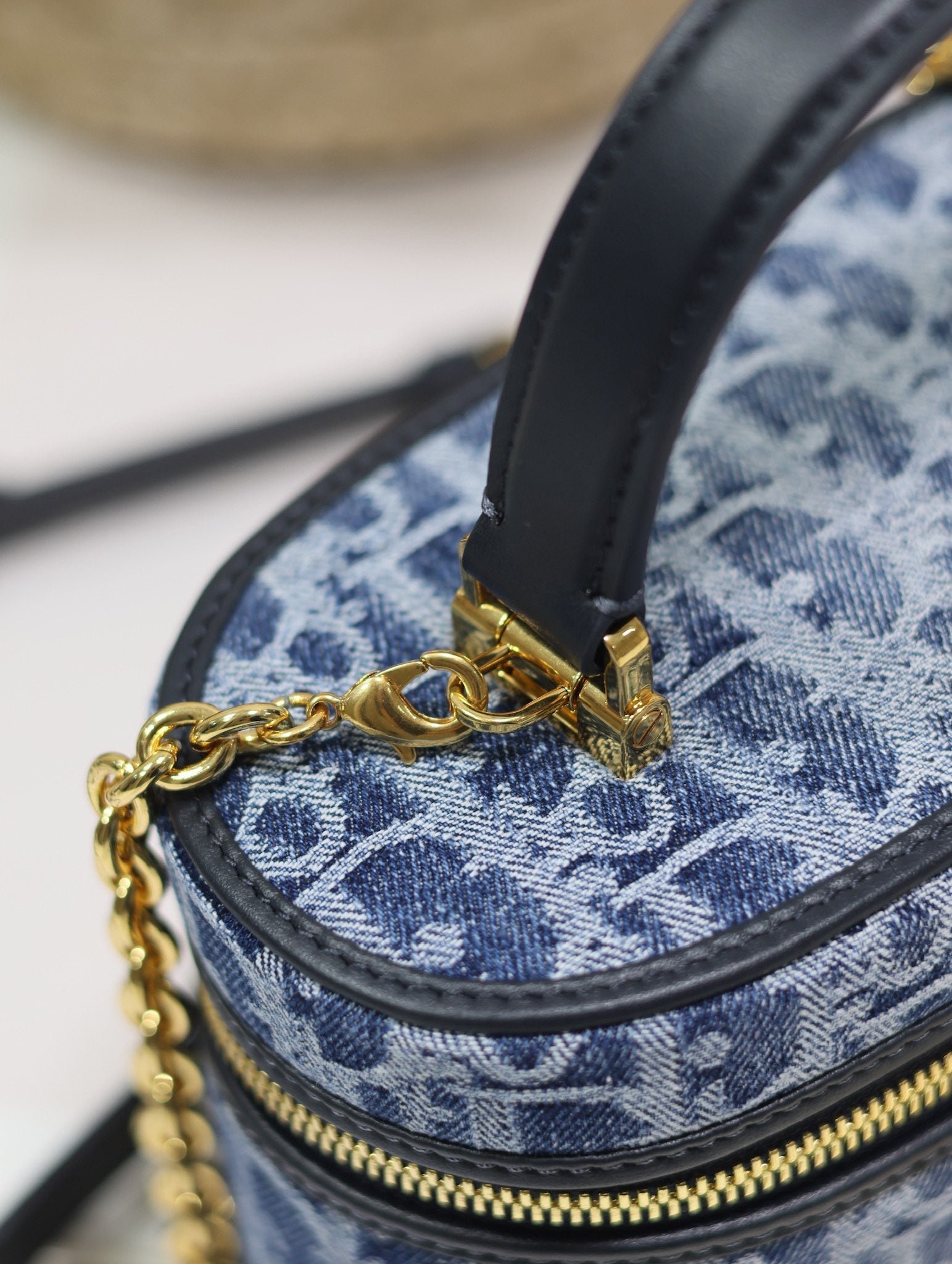 {Style No: FMLYS4Q3} CARO MINI 16 VANITY CASE IN CERULEAN BLUE MONOGRAM DENIM - Image 7