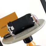 {Style No: FCB46MZX} SLIM TRUNK 23 IN BLACK CALFSKIN SILVER HARDWARE