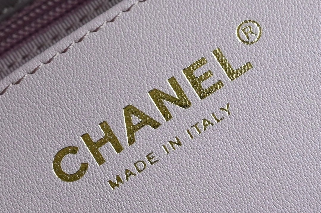 {Style No: 267YRJ2N} CHANEL 25S FLAP BAG 21 CM IN LIGHT PURPLE LAMBSKIN WITH GOLD HARDWARE - Image 9