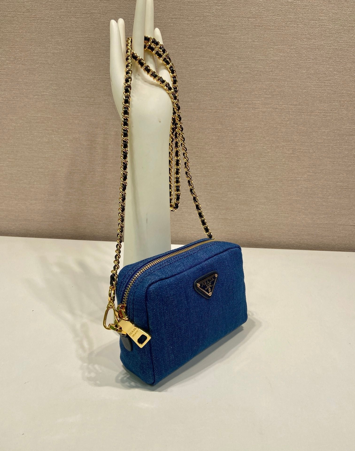 {Style No: 7SVGG6LR} MINI BAG 14 IN AZURE BLUE DENIM GOLD HARDWARE - Image 8