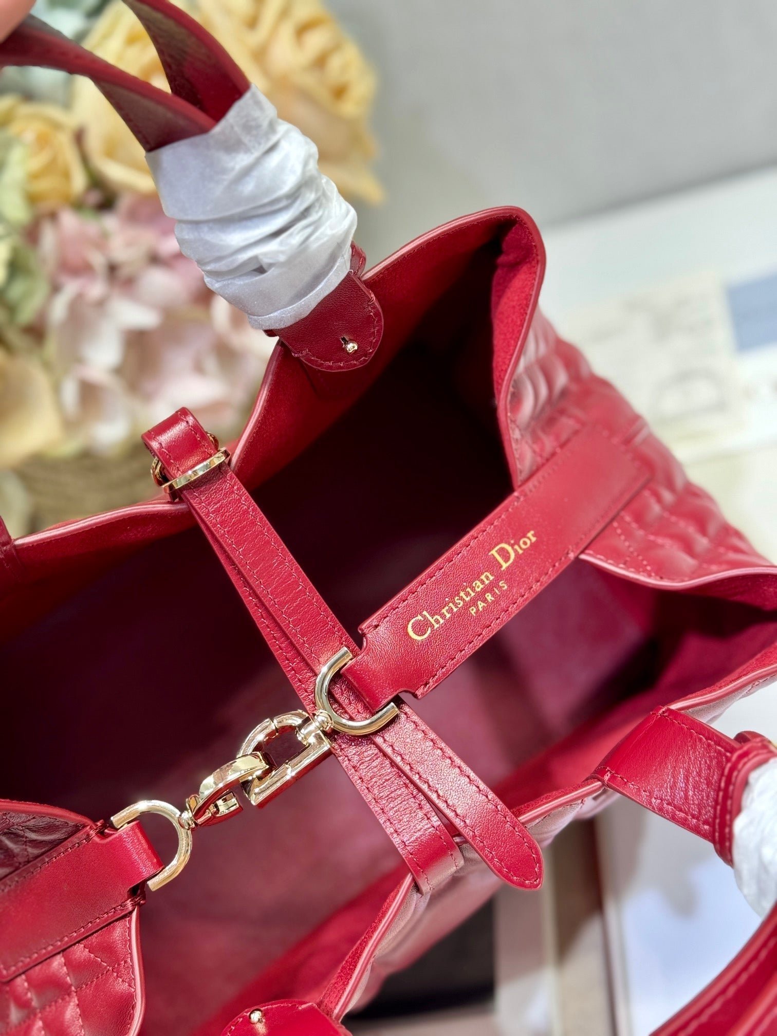 {Style No: OEOKCFQP} SMALL 28 TOUJOURS BAG IN RUBY RED MACROCANNAGE LAMBSKIN - Image 9