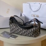 {Style No: IKXNGPH4} LARGE D-JOURNEY SHOULDER BAG 33 IN BLACK MONOGRAM OBLIQUE JACQUARD
